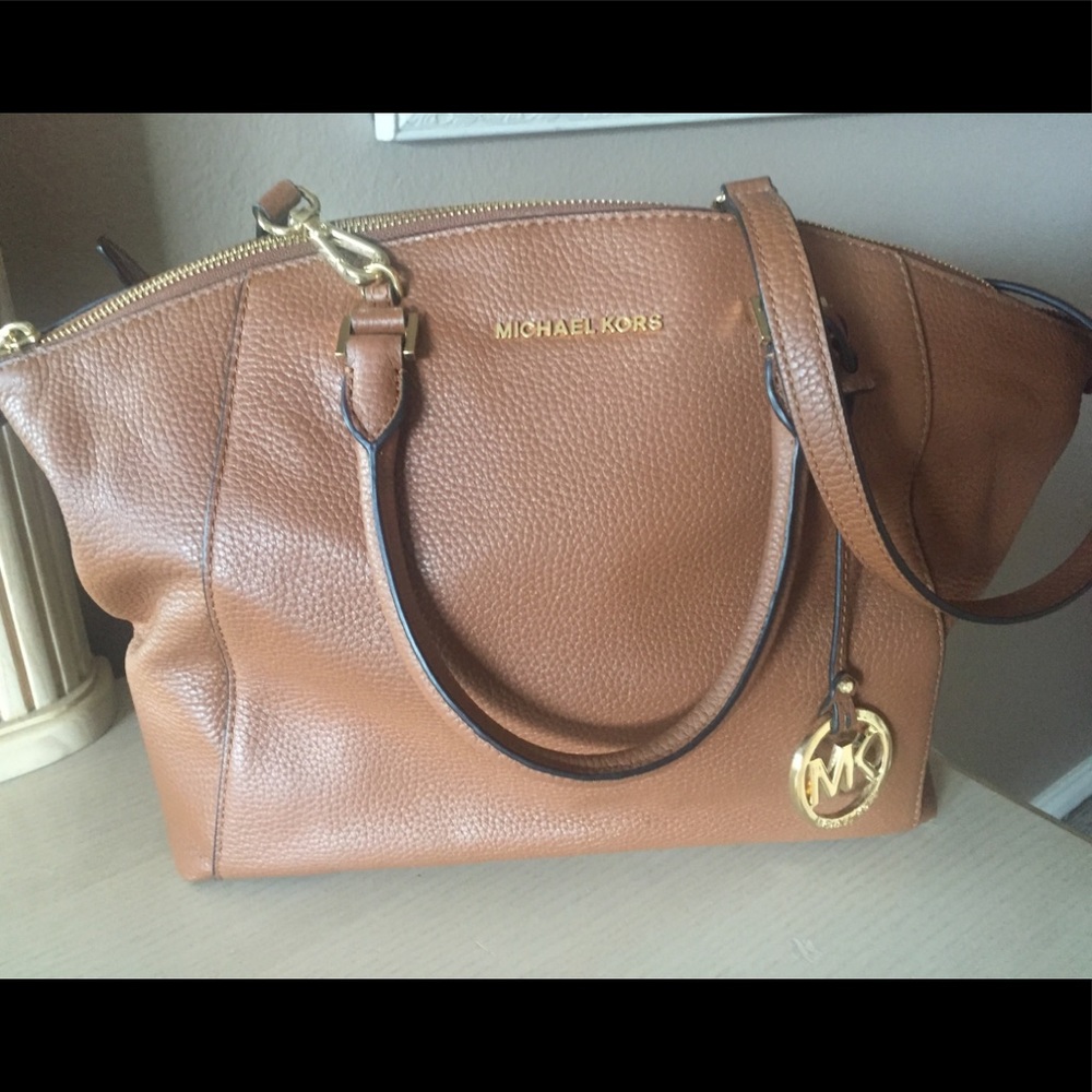 MK RILEY LG LEATHER SATCHEL